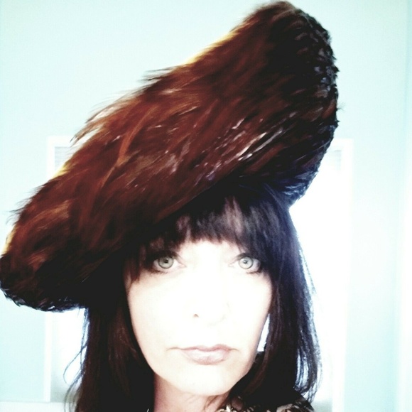 Vintage Jack Mconnell Feather Mustard Large Hat main image 6